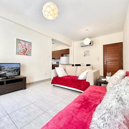 Sun Julz Apartments On The Beach بافوس المظهر الخارجي الصورة