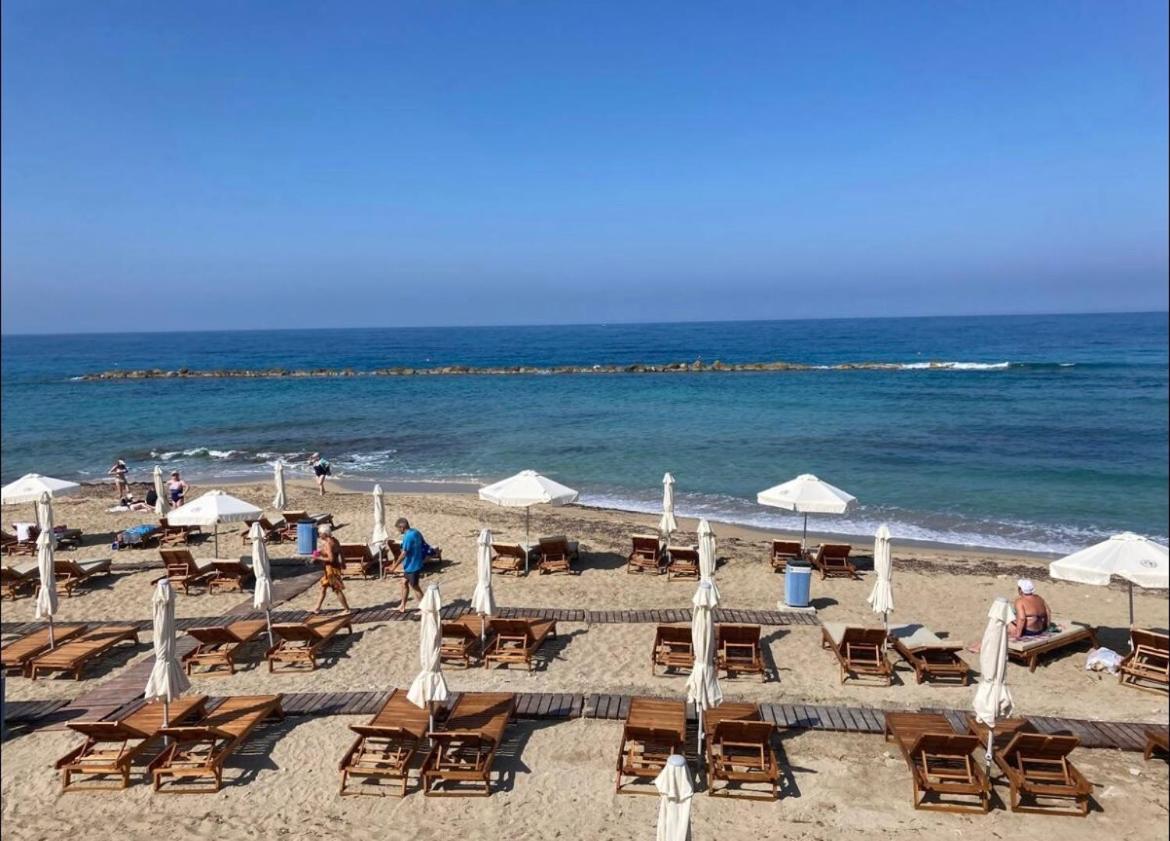Sun Julz Apartments On The Beach بافوس المظهر الخارجي الصورة