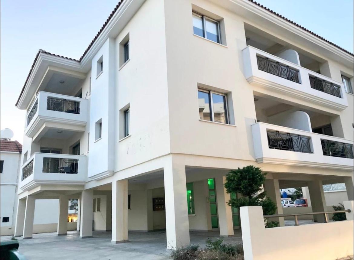 Sun Julz Apartments On The Beach بافوس المظهر الخارجي الصورة