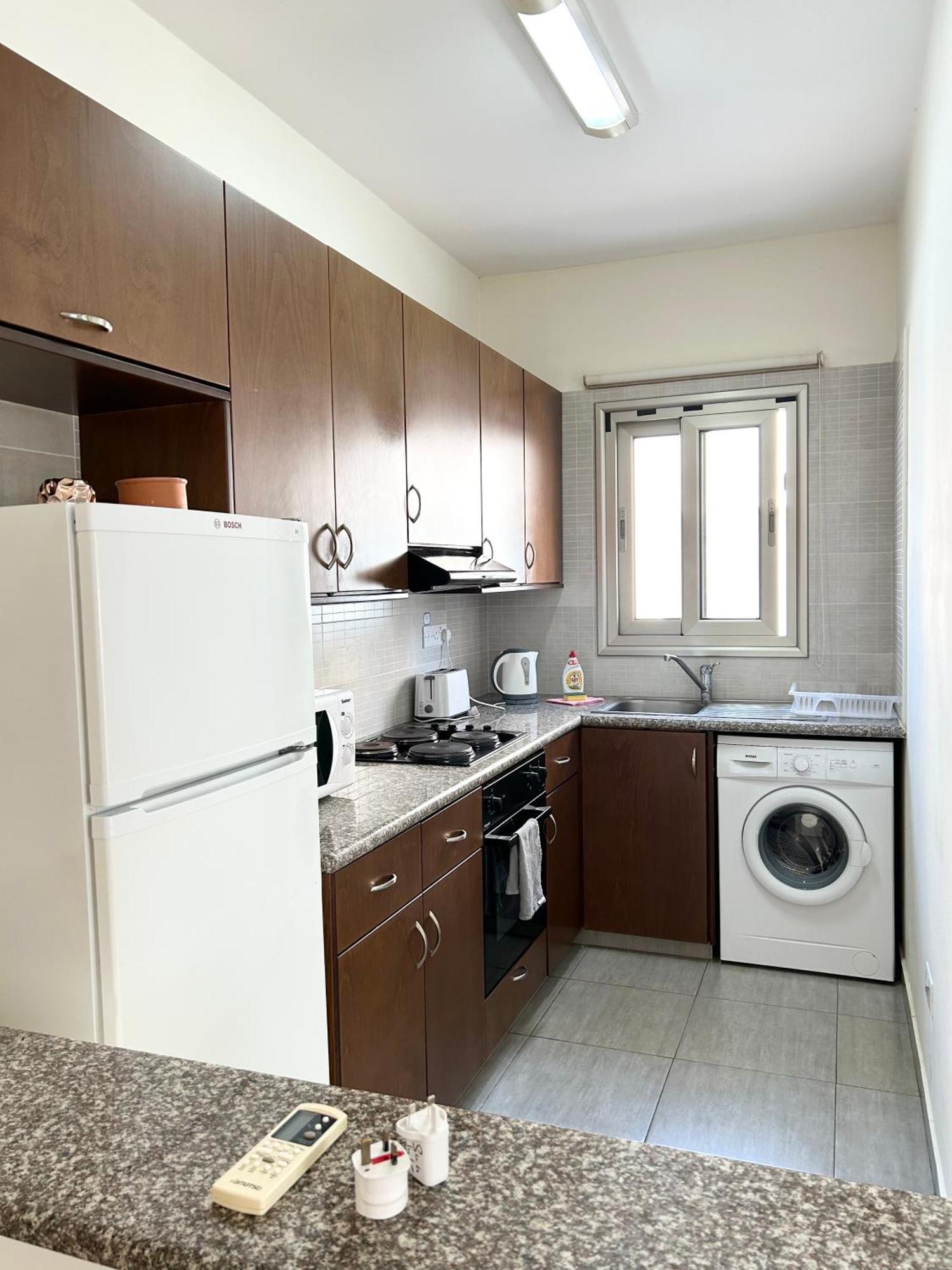 Sun Julz Apartments On The Beach بافوس المظهر الخارجي الصورة