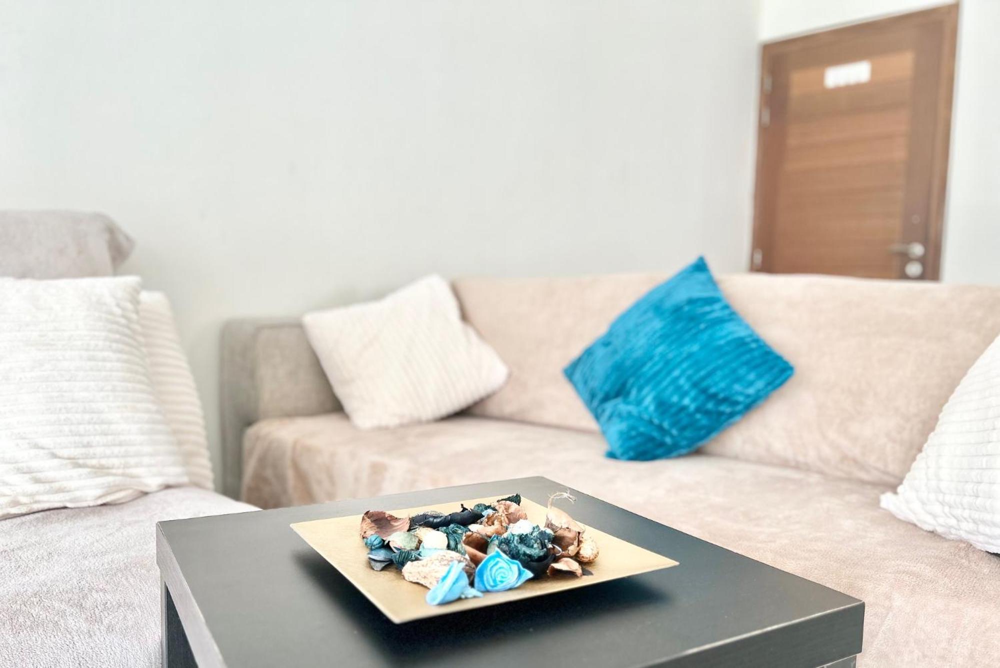 Sun Julz Apartments On The Beach بافوس المظهر الخارجي الصورة